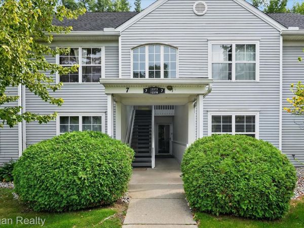 12372 Saint Andrews Way, Fenton Township, Mi 48430