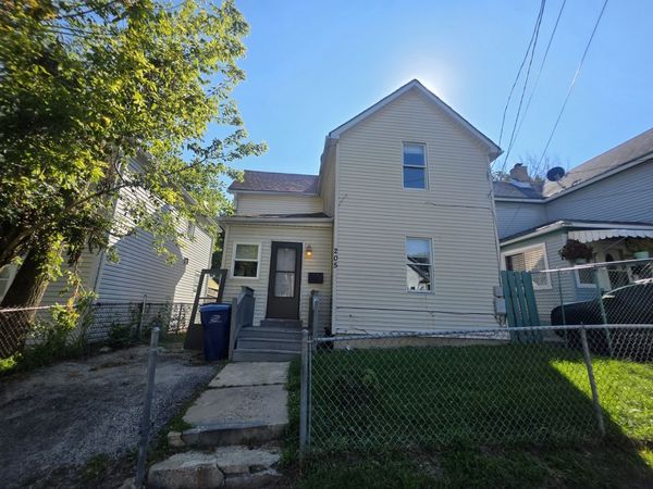 205 S Park Avenue , Waukegan, IL 60085
