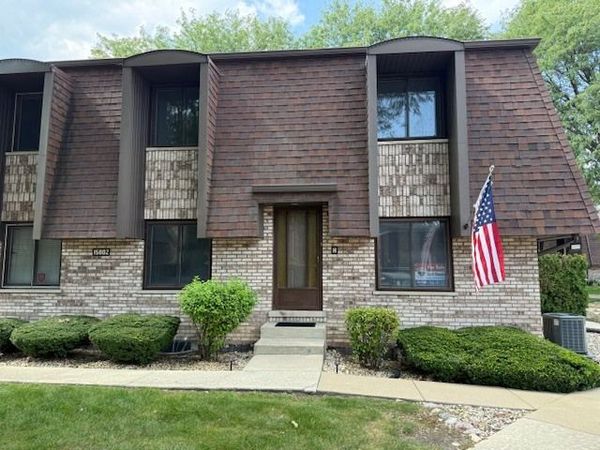 15802 Laramie Avenue, Oak Forest, IL 60452