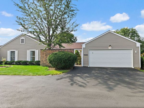 954 Dartmouth Drive , Wheaton, IL 60189