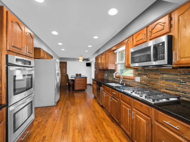 7992 Jasmine Trail, West Chester, OH 45241 Photo 27
