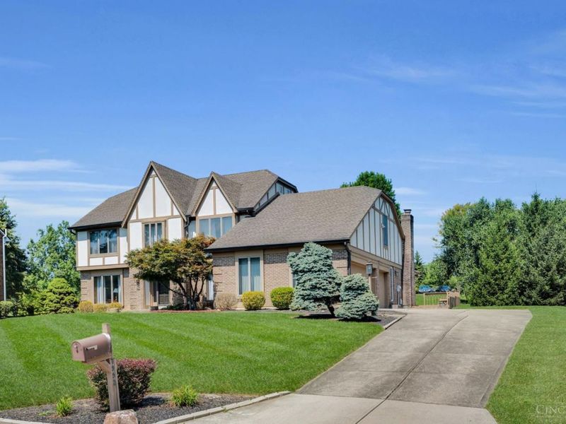 7992 Jasmine Trail, West Chester, OH 45241 Photo 3