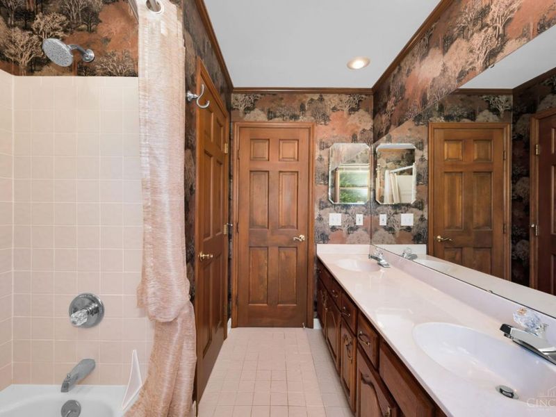7992 Jasmine Trail, West Chester, OH 45241 Photo 44