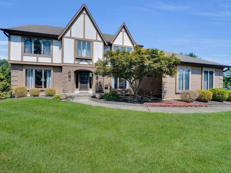 7992 Jasmine Trail, West Chester, OH 45241 Photo 5