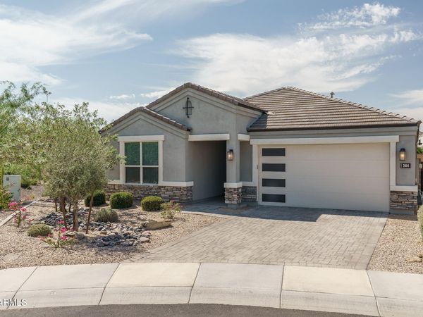 2004 E PARK VIEW Lane, Phoenix, AZ 85024