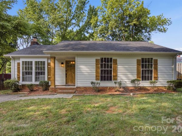 8056 Lawyers Road , Charlotte, NC 28227