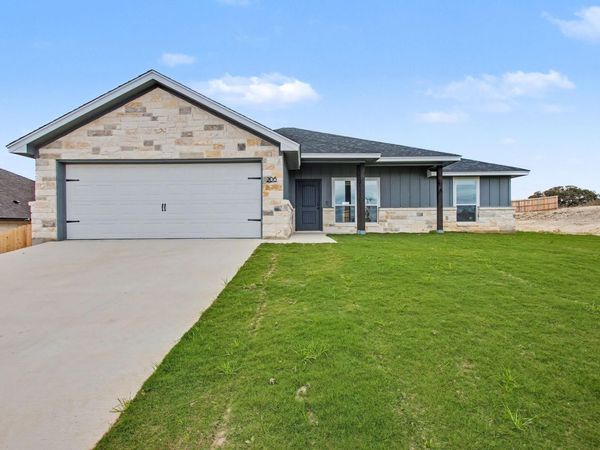 206 Water Well RD, Burnet, TX 78611