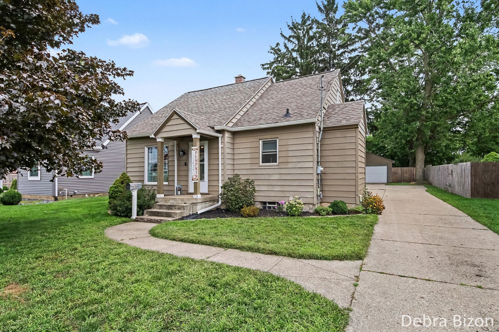 2490 Hague Avenue Sw, Wyoming, MI 49519 Main Photo