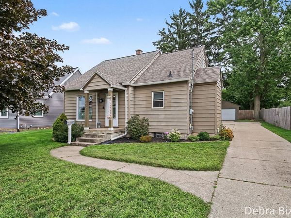 2490 Hague Avenue SW, Wyoming, MI 49519