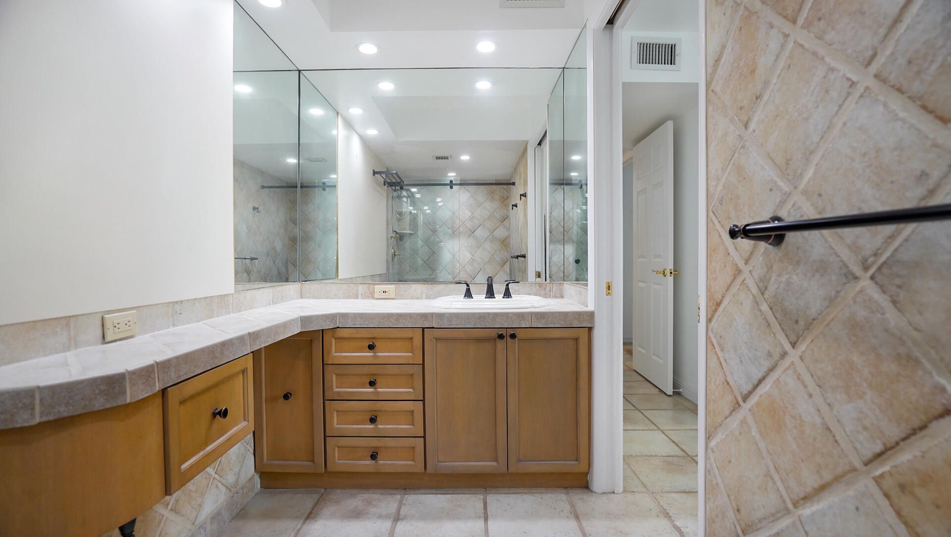 1201 River Reach Drive, Unit 202, Fort Lauderdale, FL 33315 Photo