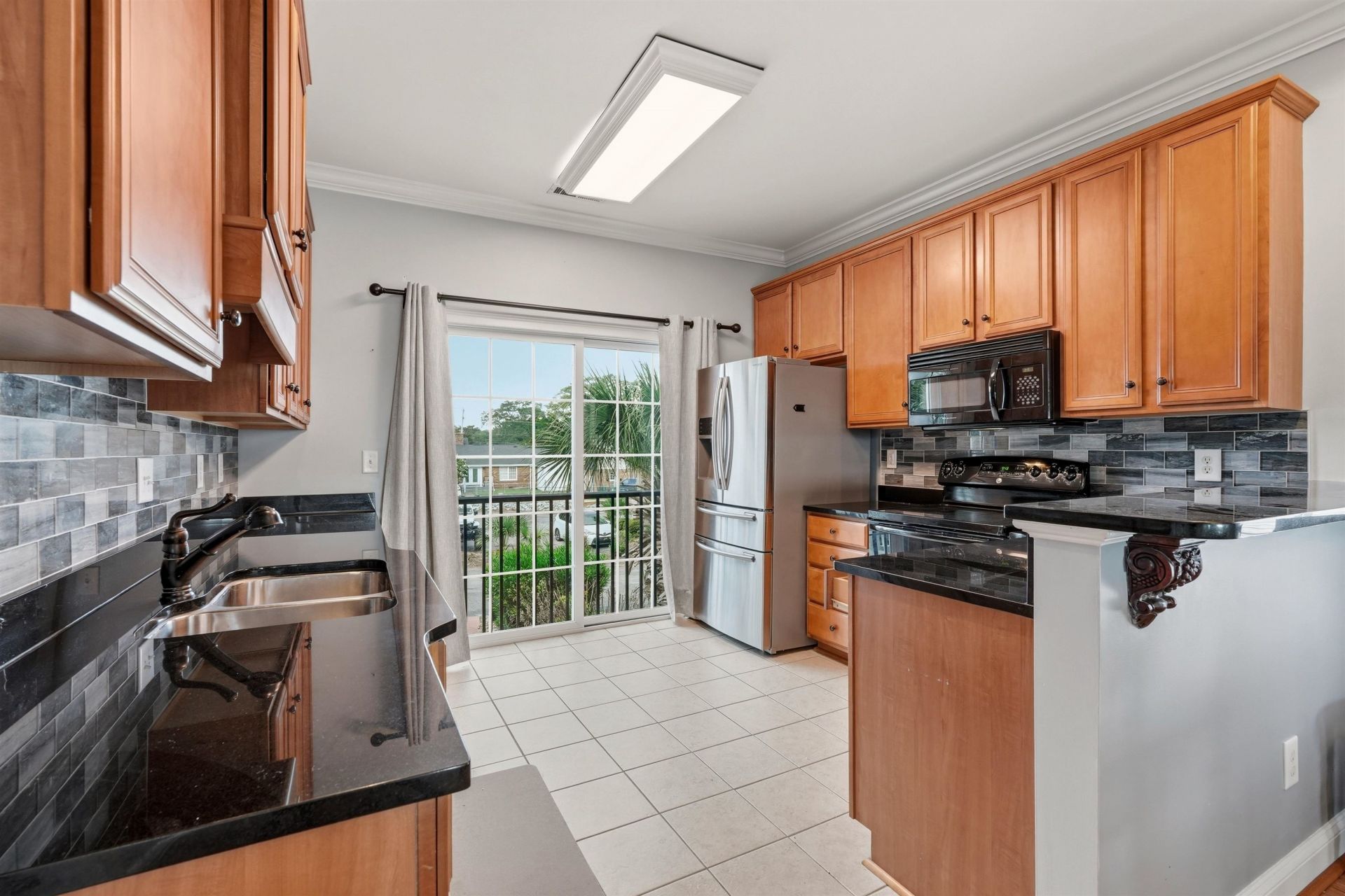 2506 Pointe Marsh Ln. Photo 9