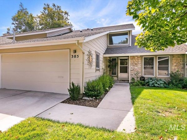 385 W Charlwood Ct, Boise, ID 83706