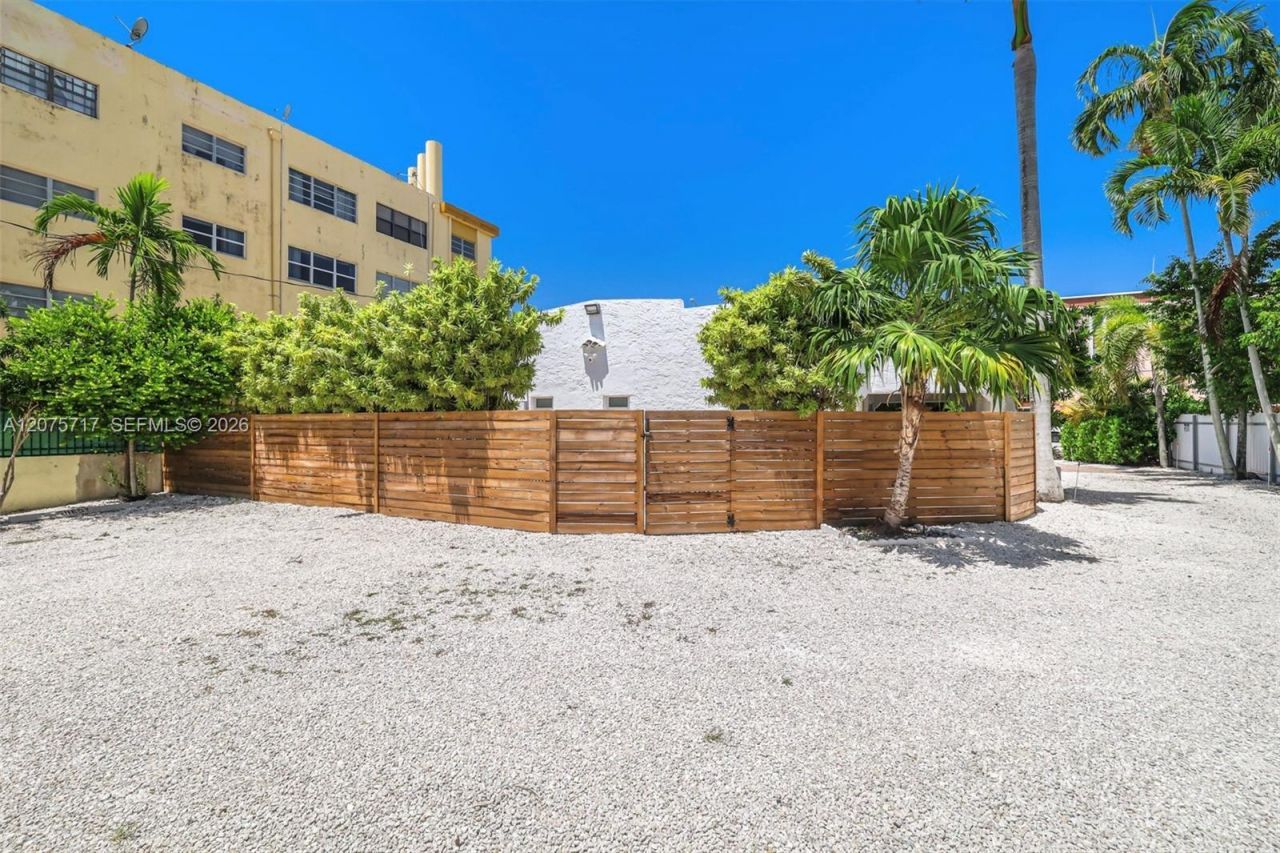 340 NE 125th St, North Miami, FL 33161 Photo