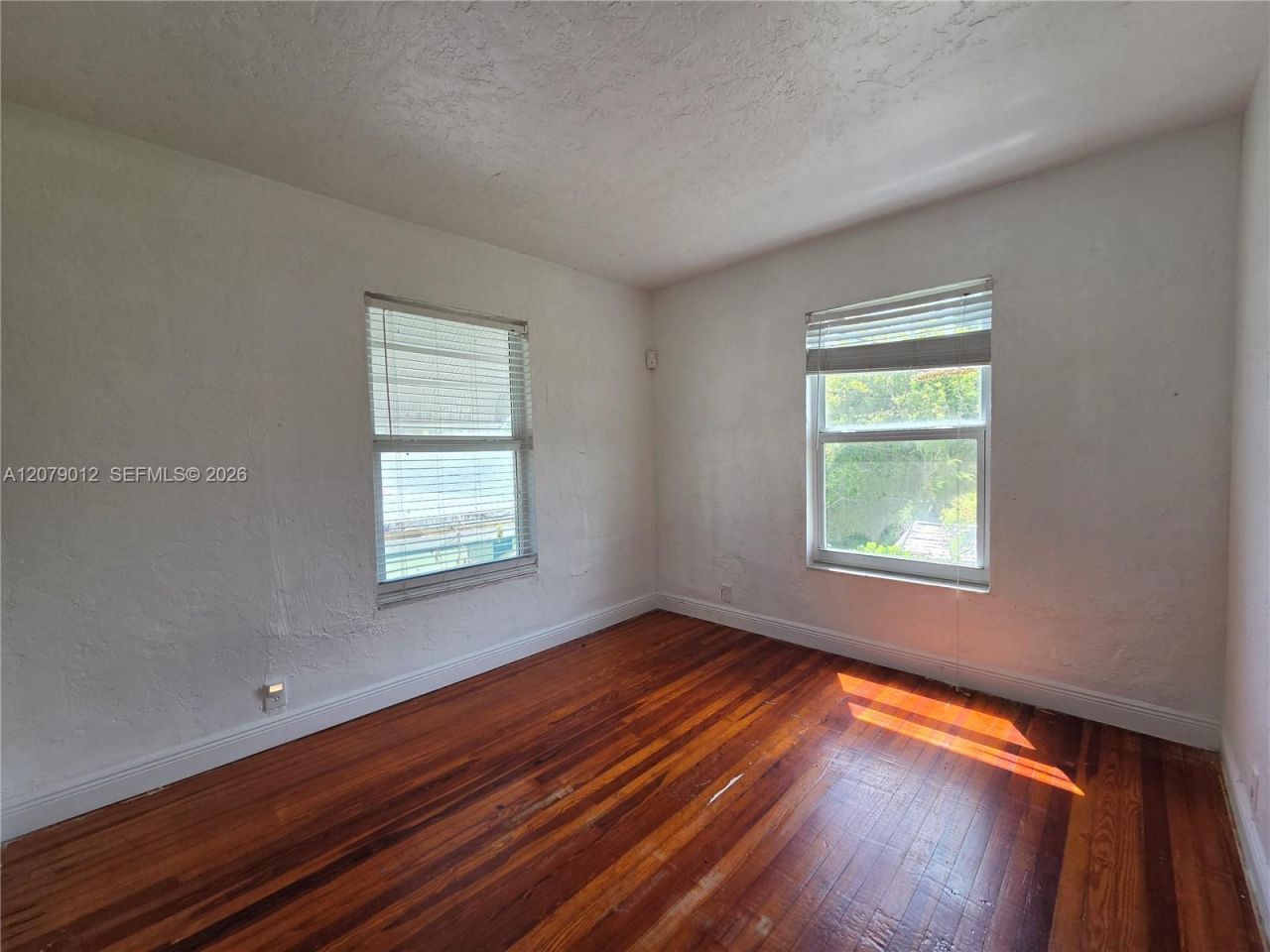 708 NE 4th St , Unit 2, Hallandale Beach, FL 33009 Photo