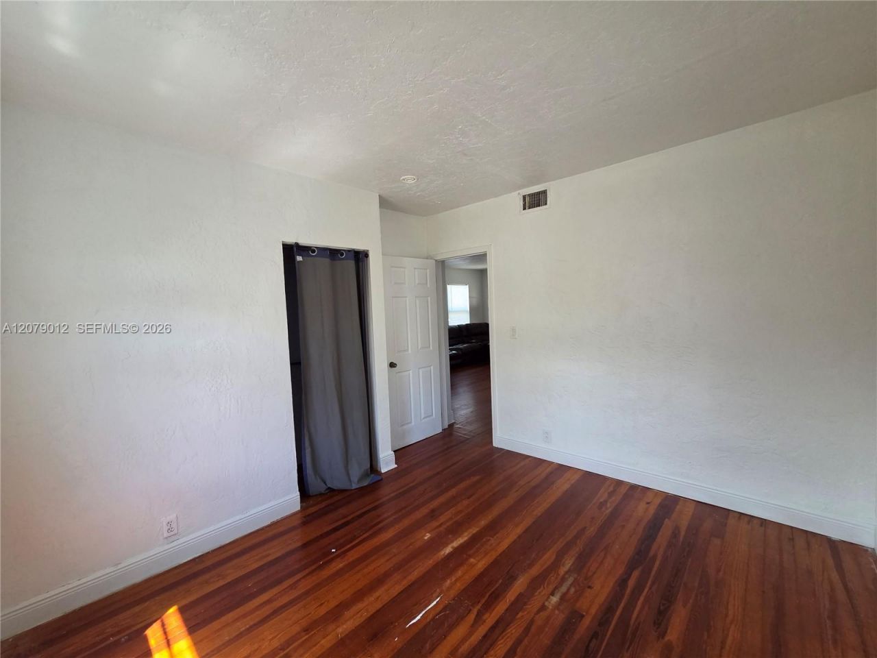 708 NE 4th St , Unit 2, Hallandale Beach, FL 33009 Photo