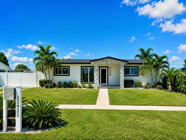 11925 SW 185th Ter , Miami, FL 33177