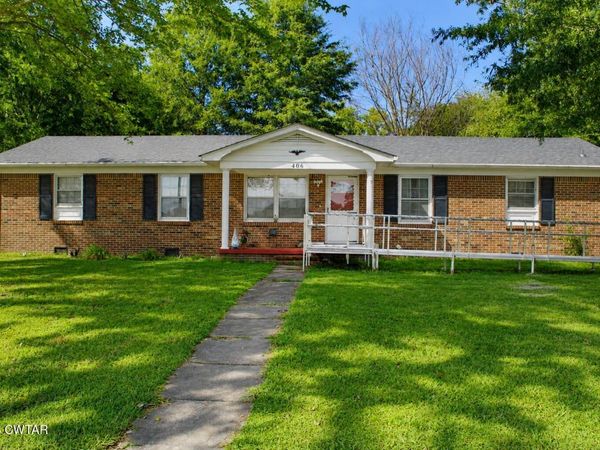 406 W Main Street , Sharon, TN 38255