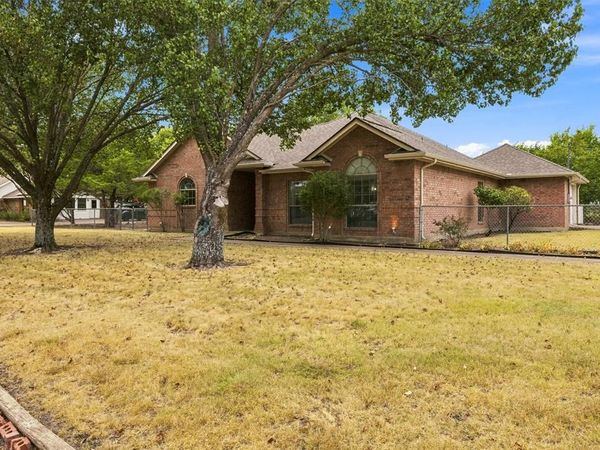 611 Dancer Lane , Lancaster, TX 75146