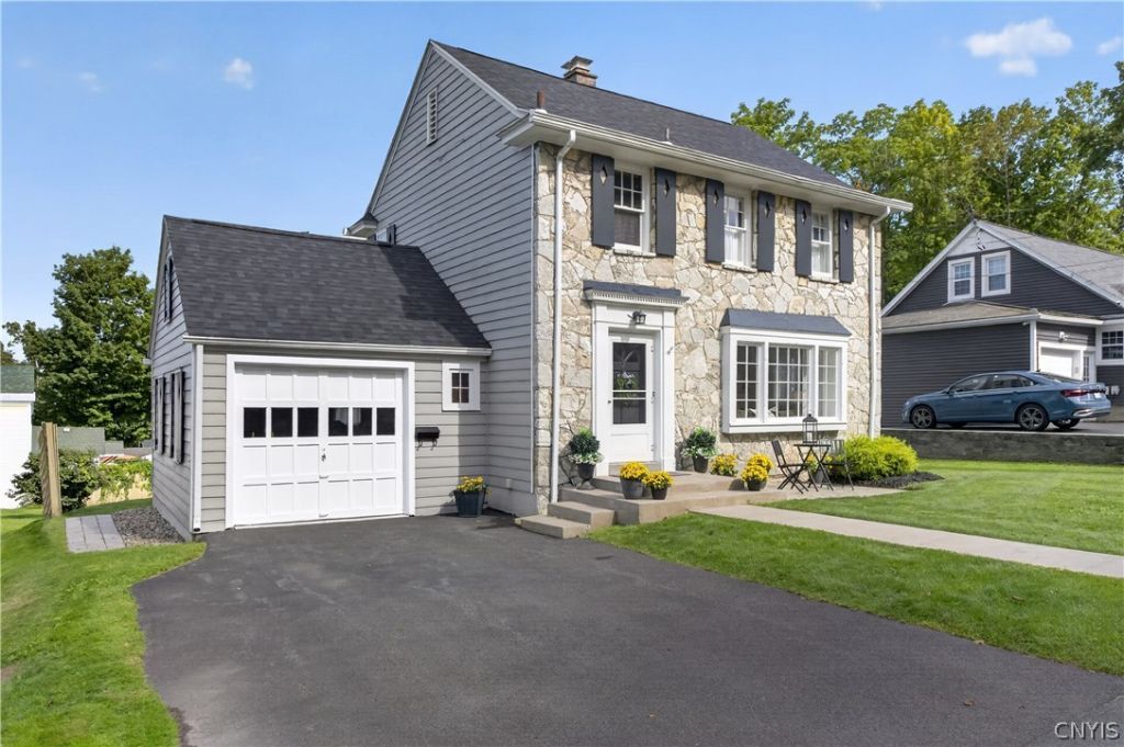 77 Hartford Terrace Terrace, New Hartford, NY 13413 Main Photo
