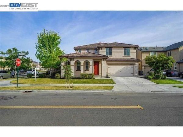 668 Landmark Pt, Lathrop, CA 95330
