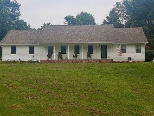 210 Carters Creek Pike  Columbia, TN 38401