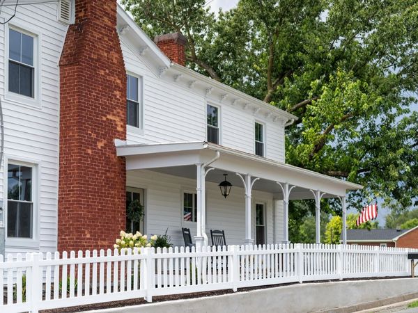 208 ORCHARD DR, TIMBERVILLE, VA 22853