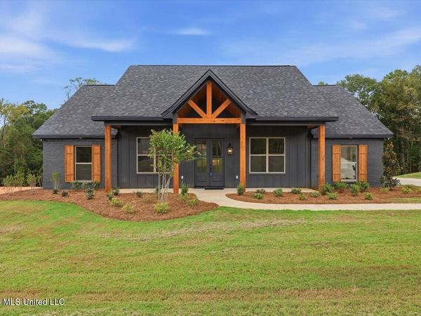 934 Mullican Road, Florence, MS 39073