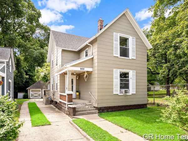 900 Fountain Street NE, Grand Rapids, MI 49503
