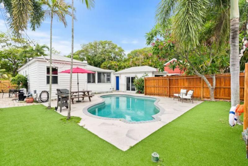219 31st Street, West Palm Beach, FL 33407 Photo