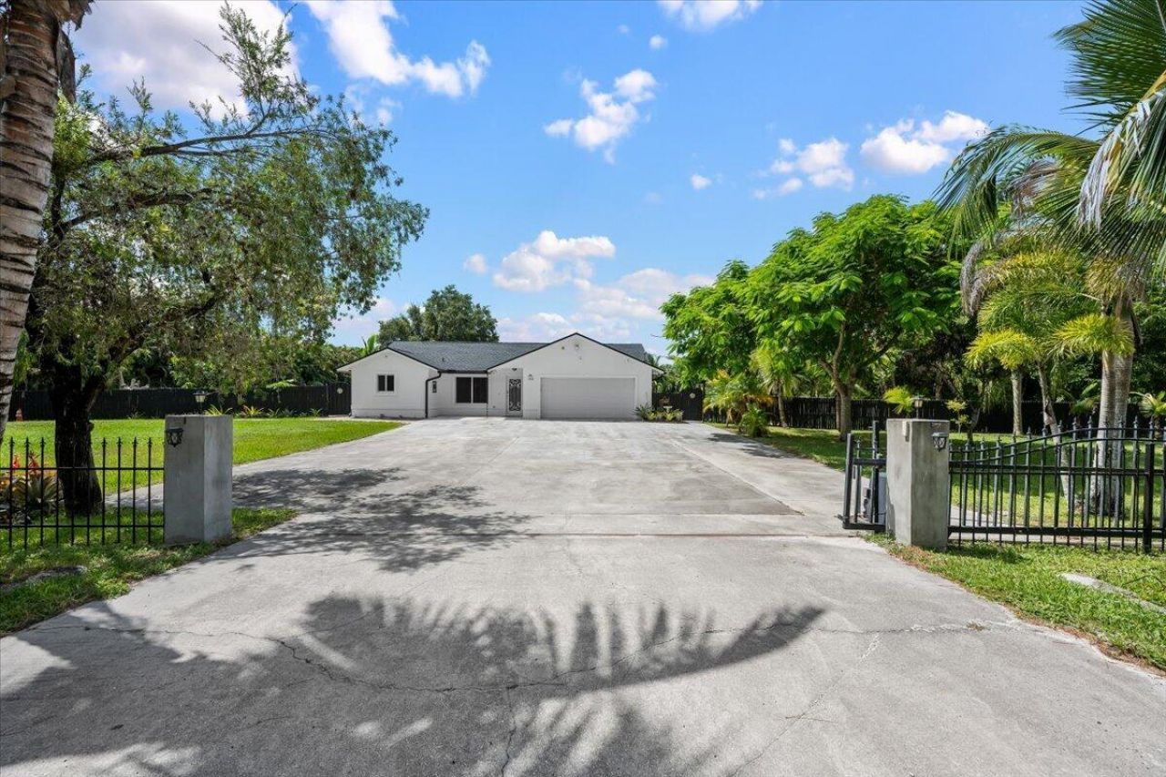 17120 42nd Road N, The Acreage, FL 33470 Photo