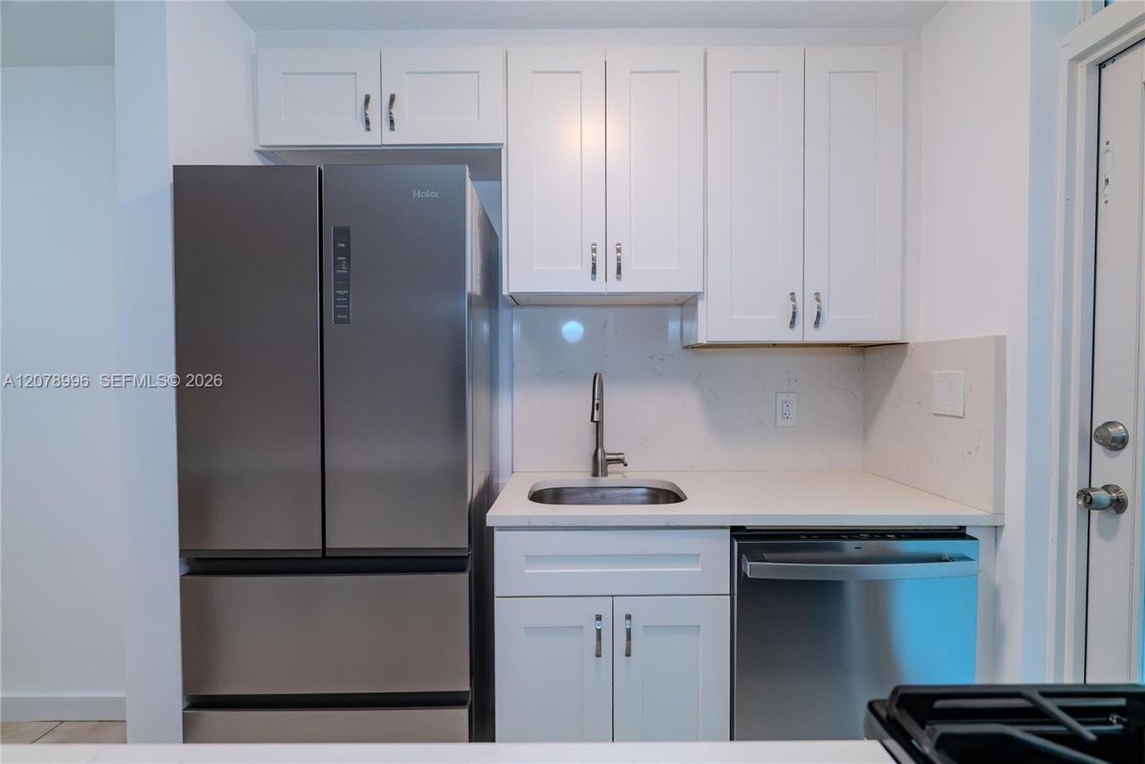 921 Jefferson Ave, Unit 3C, Miami Beach, FL 33139 Photo