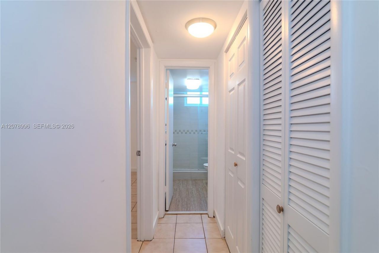 921 Jefferson Ave, Unit 3C, Miami Beach, FL 33139 Photo