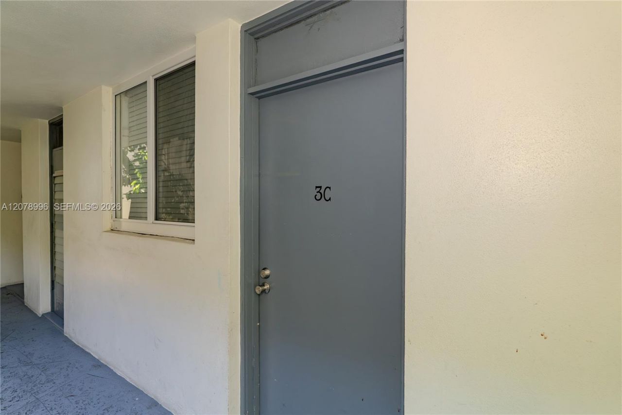 921 Jefferson Ave, Unit 3C, Miami Beach, FL 33139 Photo