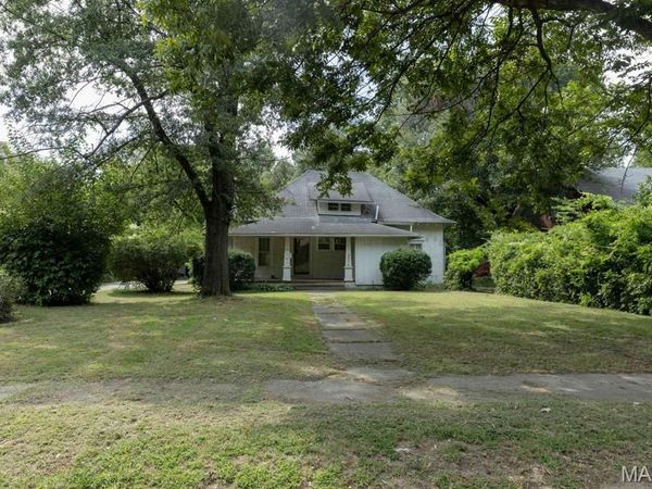 307 N Jackson Street , Kennett, MO 63857