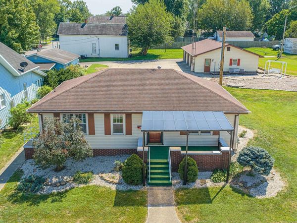 119 E 3rd Street, Huntingburg, IN 47542