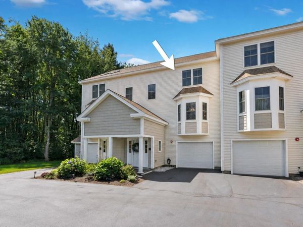 243 Drakeside Road, Unit 4, Hampton, NH 03842