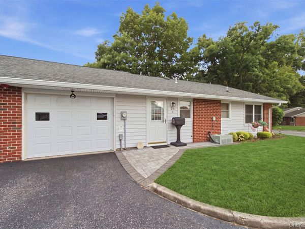 238 Blackpool Court , Unit A, Ridge, NY 11961
