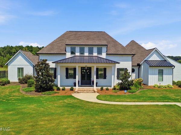 989 Holly Bush Road, Brandon, MS 39047