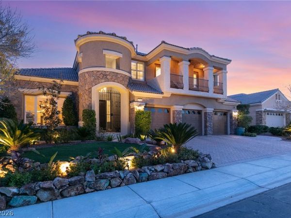 9429 Garnet Crown Avenue , Las Vegas, NV 89145