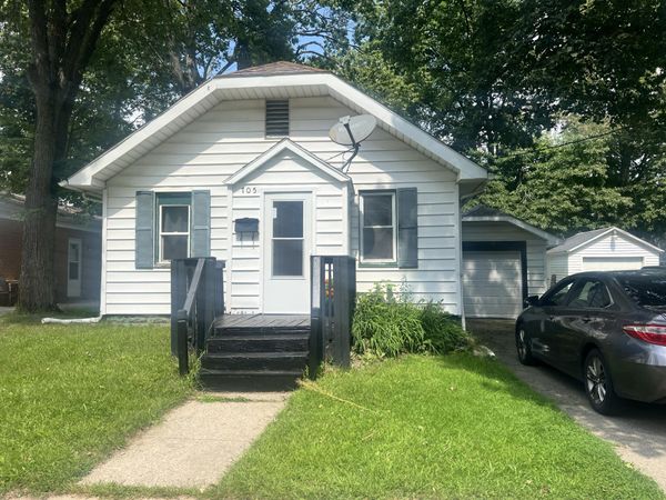 705 Poplar Street, Niles, MI 49120