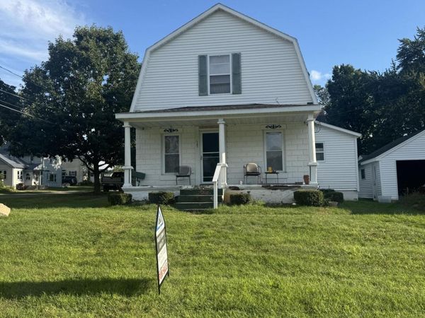 121 E Isabelle Street, Belding, MI 48809