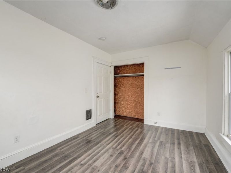 3941 W 22nd Street, Cleveland, OH 44109 Photo 19