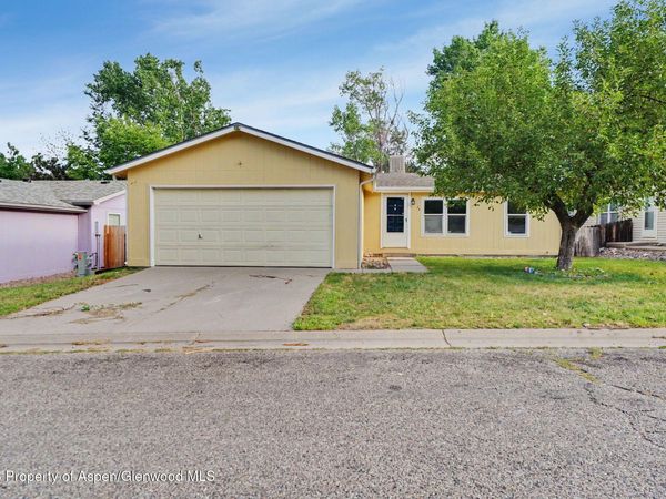 23 E Bonanza Place, Battlement Mesa, CO 81635