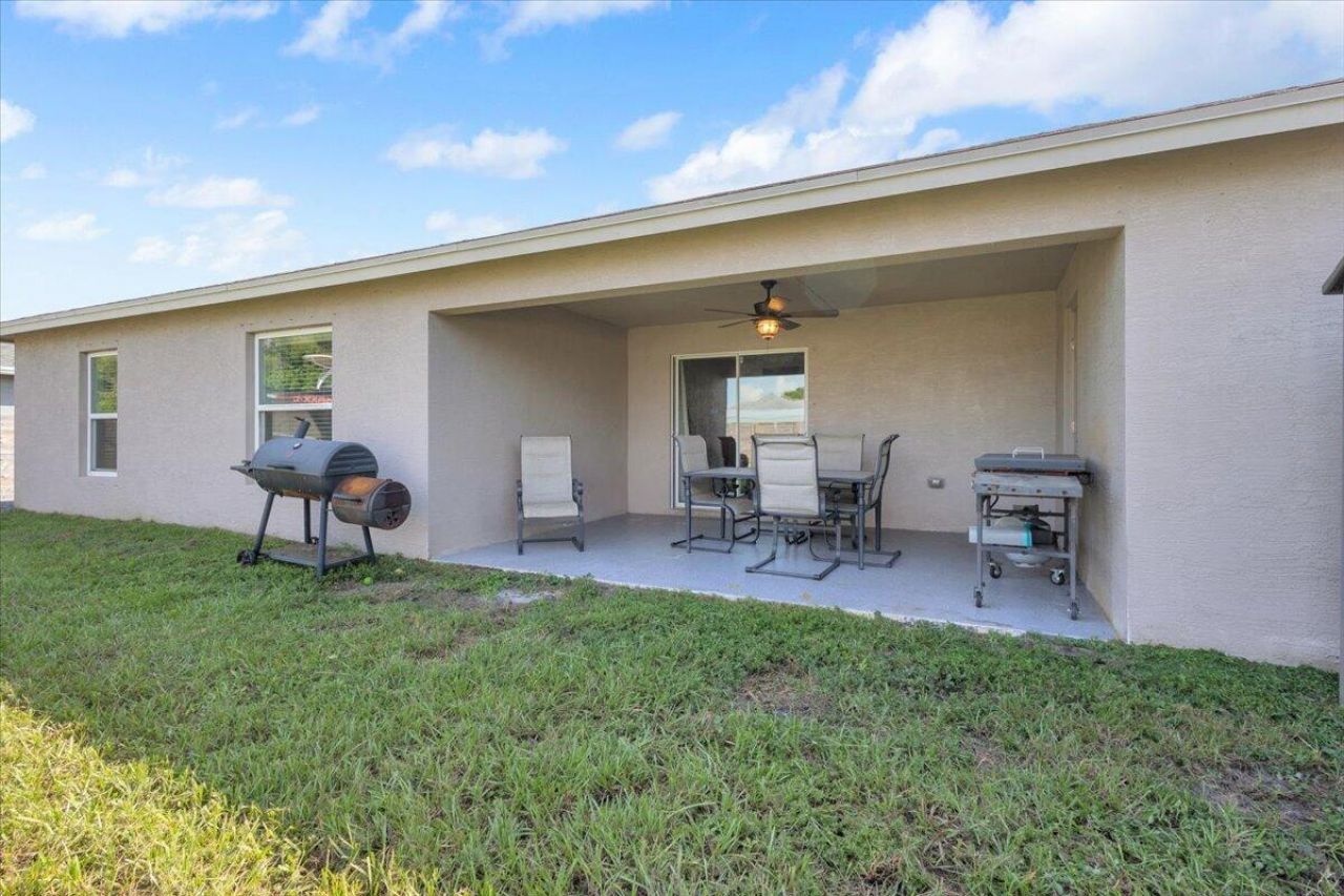 5263 NW East Delwood Drive, Port Saint Lucie, FL 34986 Photo