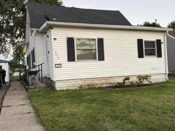 1424 N 14th Street , DeKalb, IL 60115