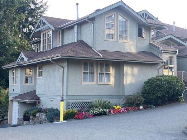 500 Marsett Pl , Unit #1, Saanich, BC V8Z 7J1