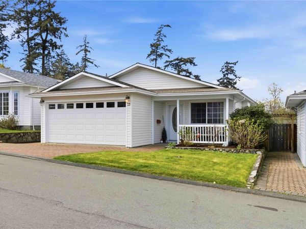 23 Eagle Lane, View Royal, BC V9A 7M2