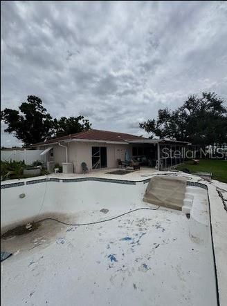 2014 Tanglewood Way Ne, Saint Petersburg, FL 33702 Photo