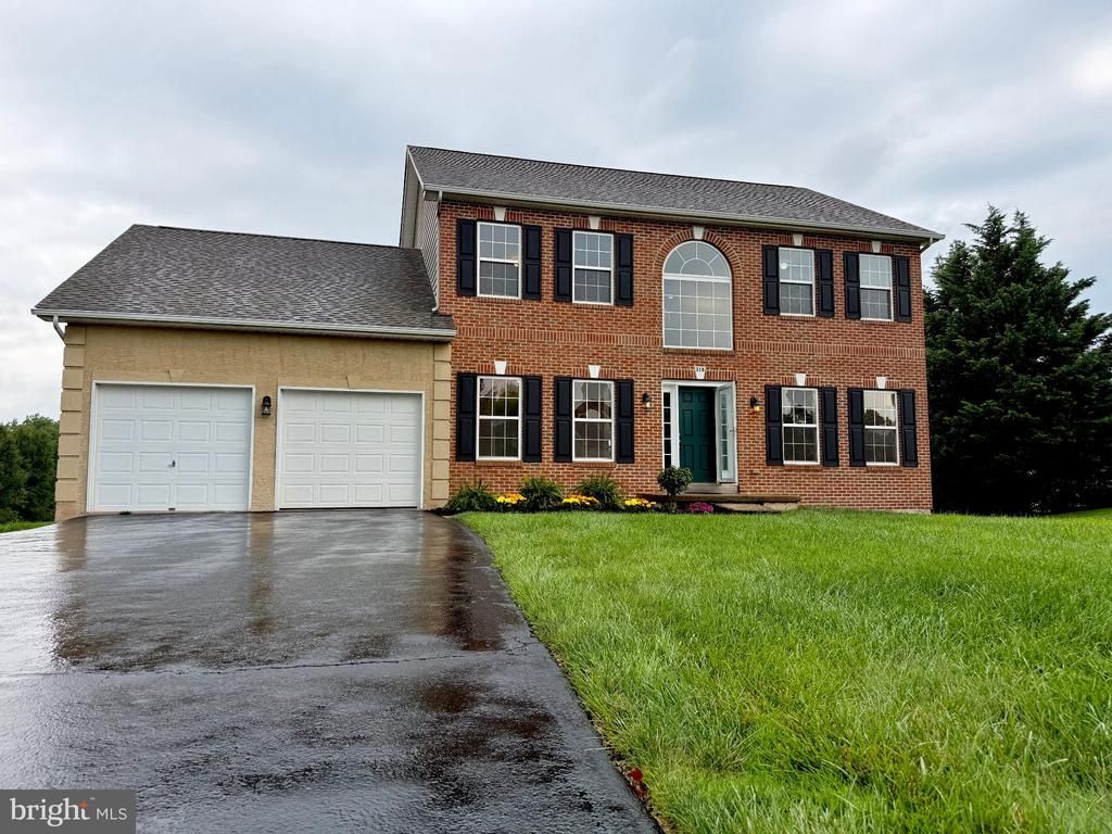 318 ELMWOOD LANE, TELFORD, PA 18969