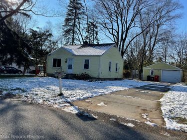 30753 MARSHALL Street , Southfield, Mi 48076